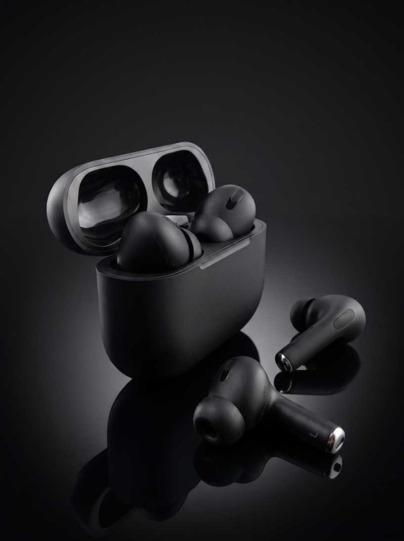 Ultra Watch + Pro 2 Black Buds - Premium Combo Deal - Image 5